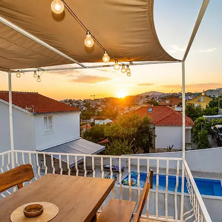 Villa Starlight Okrug Panoramic Sea View & Jacuzzi *